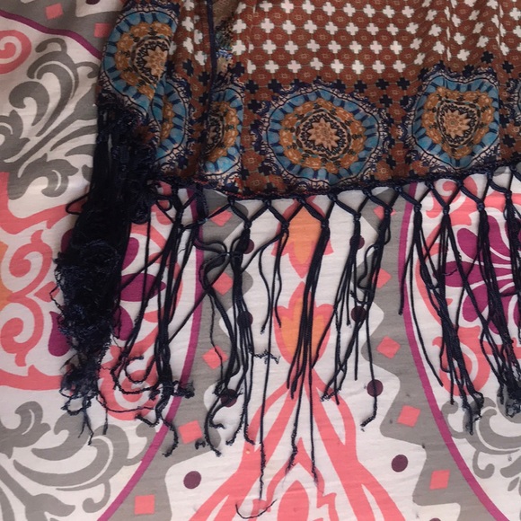 😍 FREE WITH ANY OTHER PURCHASE IN MY CLOSET ! - Picture 4 of 4